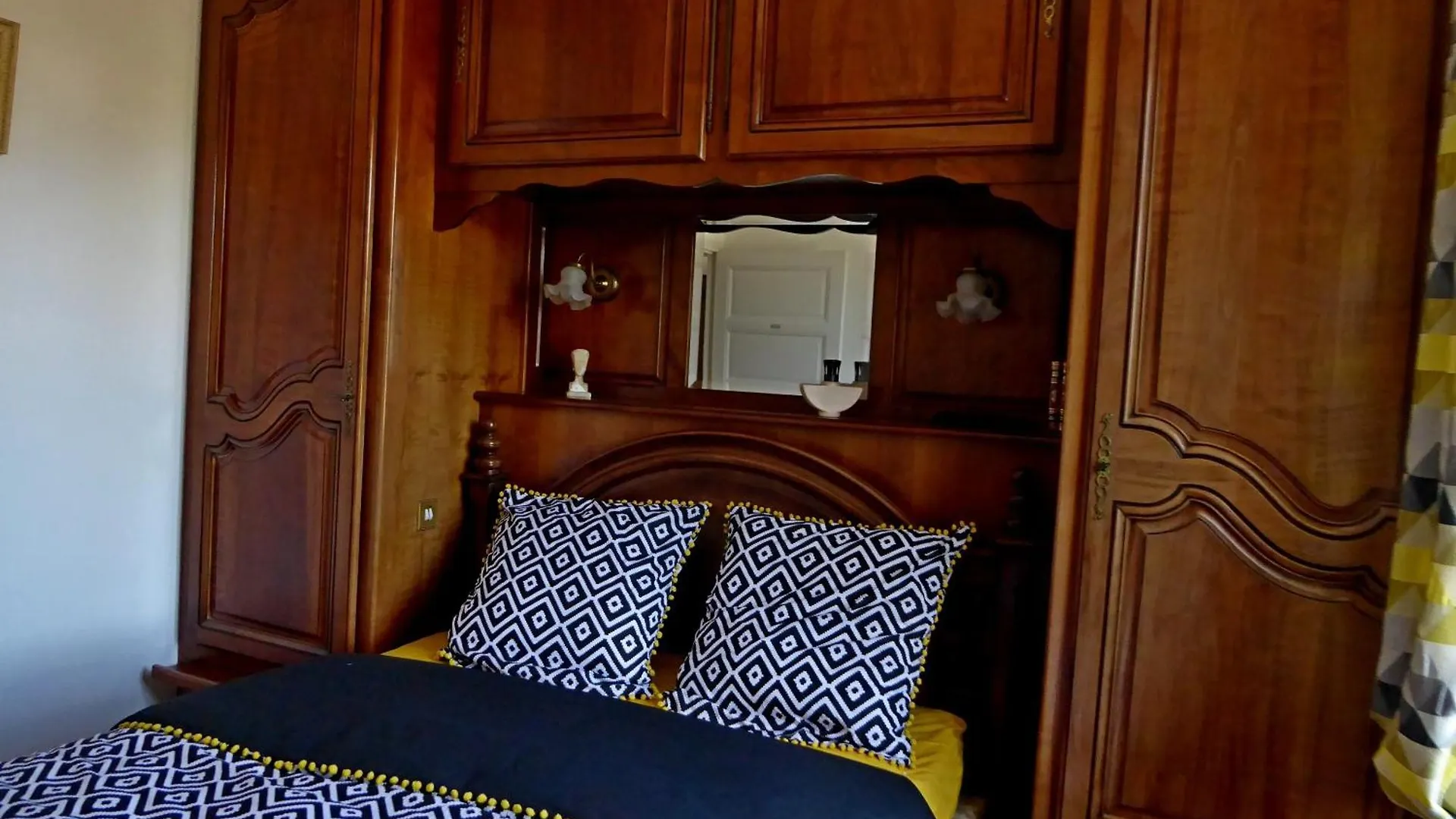 L'Oustal Des Bons Vivants Conques-en-Rouergue Guest house